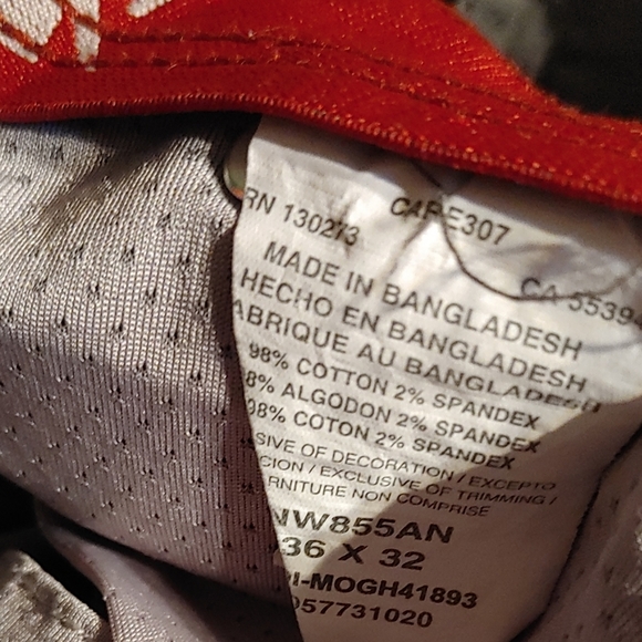 Wrangler pants - Picture 2 of 3